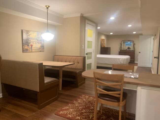 Photo - 2320 Elmwood Dr SE