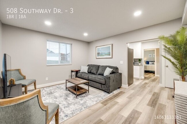 Building Photo - 508 Southway Dr Unit 3