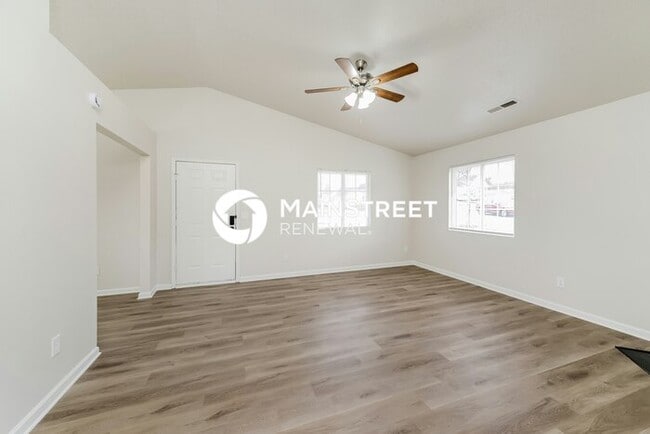 Photo - 3 Bedroom Pet-Friendly Home in HIGH POINT, NC with Main Street Renewal