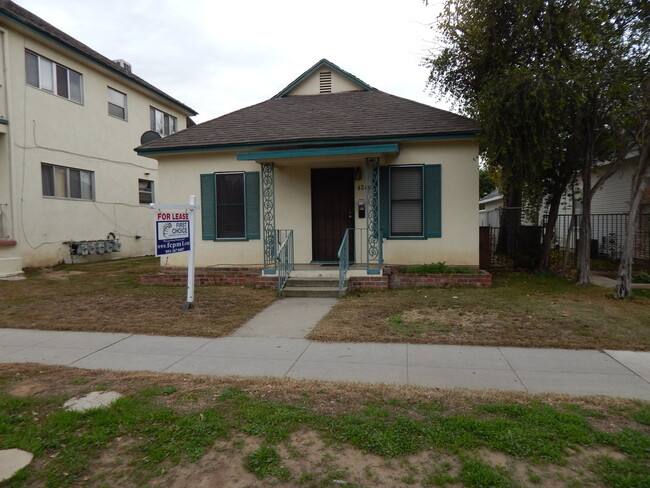 ((( CUTE 2 BEDROOM 1 BATH SINGLE FAMILY HO... - ((( CUTE 2 BEDROOM 1 BATH SINGLE FAMILY HO... Casa