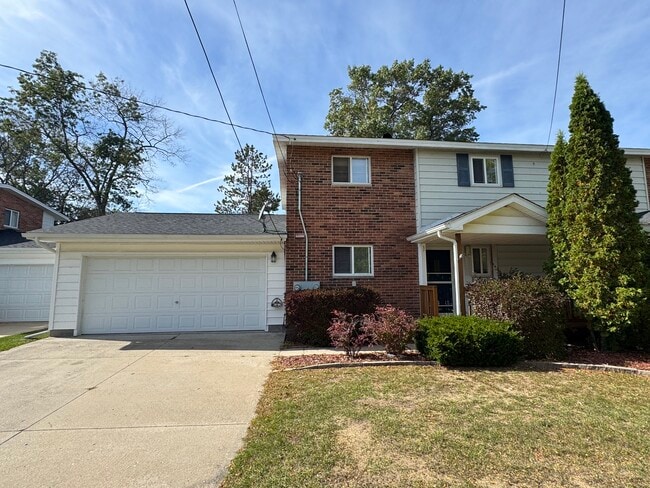 Building Photo - Missouri Property