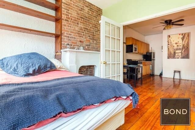 13 Saint Marks Place