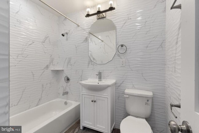 Photo - 624 N 35th St Unit 3