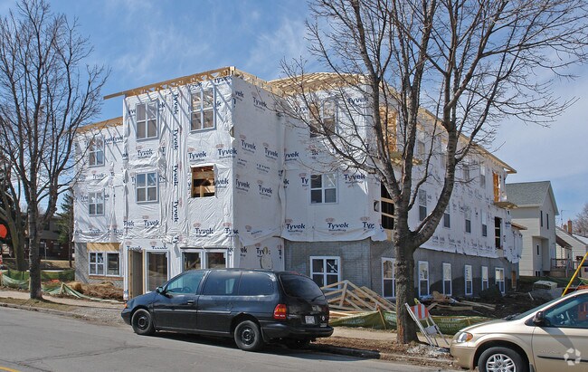 3875 S. Clement Ave