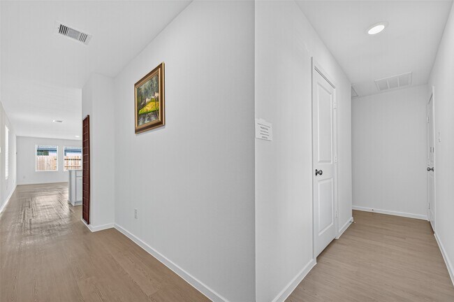 Photo - 3085 Fantasy Ter Dr