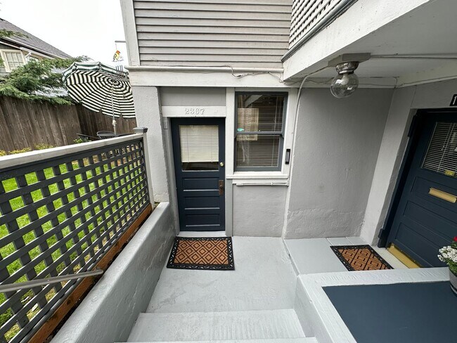 Photo - 714 NW Irving St Unidad 12