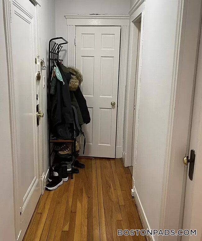 11 Peterborough St Unit 18