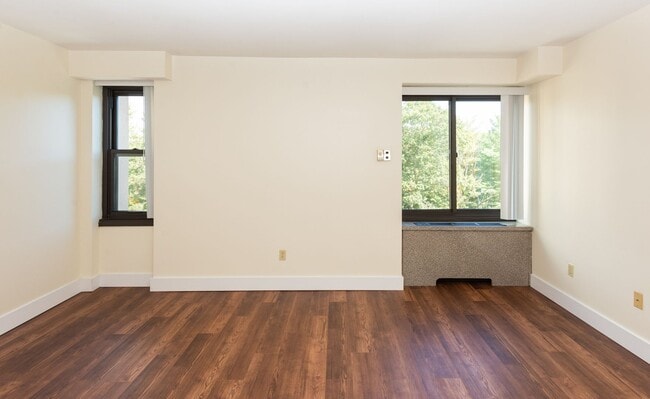 Photo - Lakewood Apartments