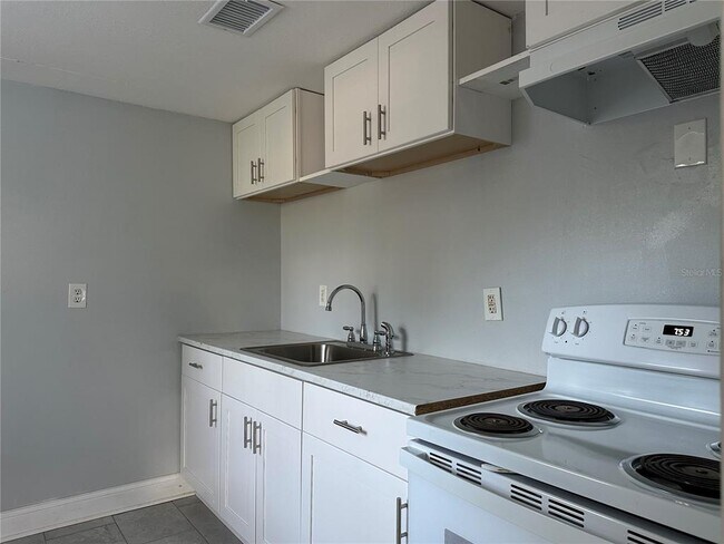 Photo - 461 89th Ave N