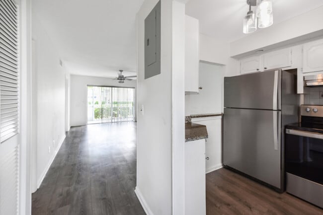 Photo - 9851 Sandalfoot Blvd Unit 210