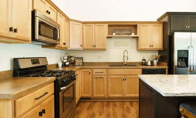 Photo - 3 Bedroom Townhome Available August 1st, 2026