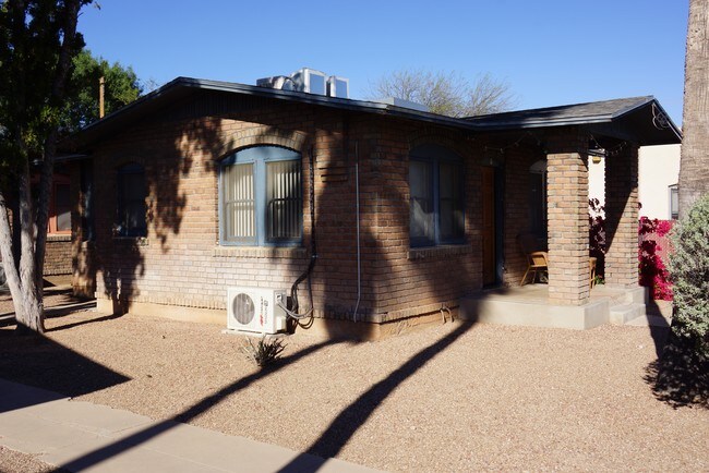 Photo - Railroad in Tucson