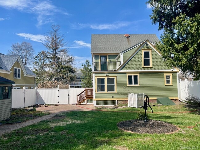 Photo - 8 Alden Pl