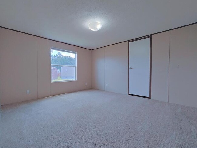 312 W Tower Ln