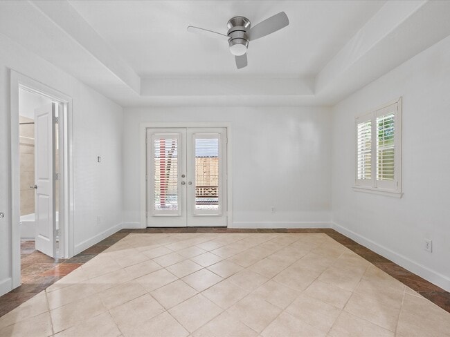 Building Photo - 588 Bomar St