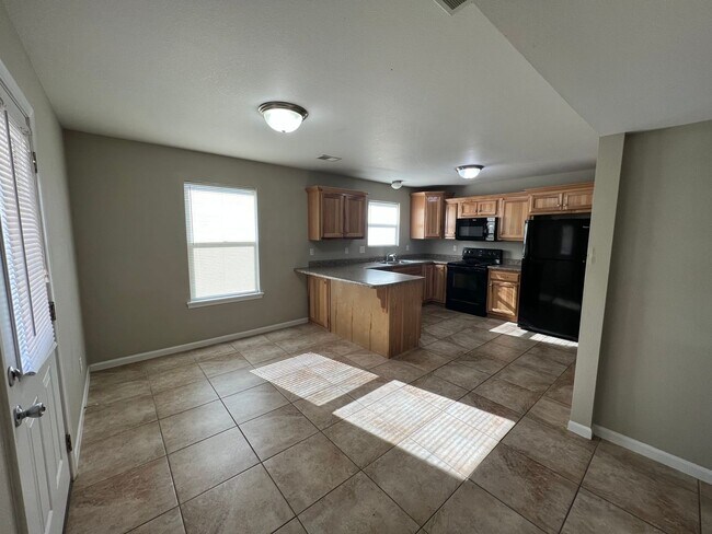 Photo - 16075 Holy Cross Ln Unidad 16075 A Holy Cross