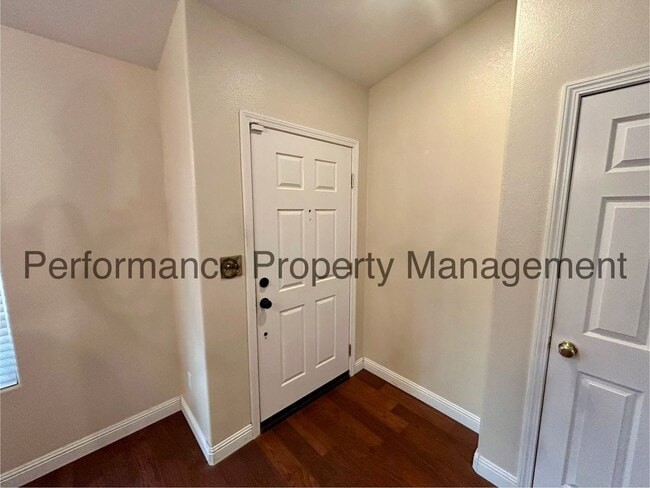 Photo - Stunning 3 Bed/2 Bath NW Bakersfield Home ...