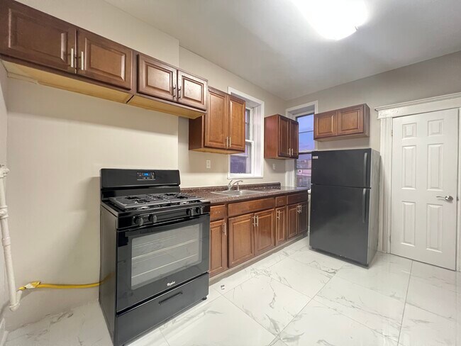 293 Griffith St 9 - 295 Griffith St Unidad 6