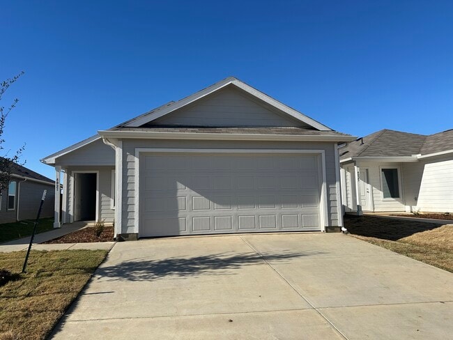 Building Photo - 4021 Equestrian Dr Rental