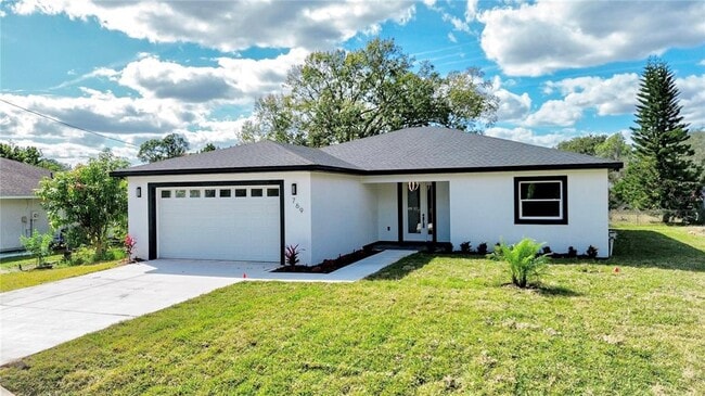 Photo - 769 Memorial Dr