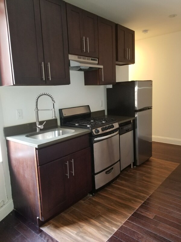 Photo - 3139 Broadway Apartment Unit 11