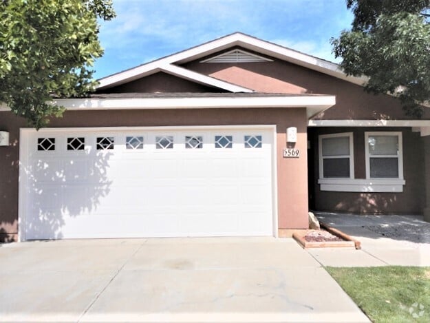 Building Photo - 569 Santa Fe Meadows Dr NE Rental
