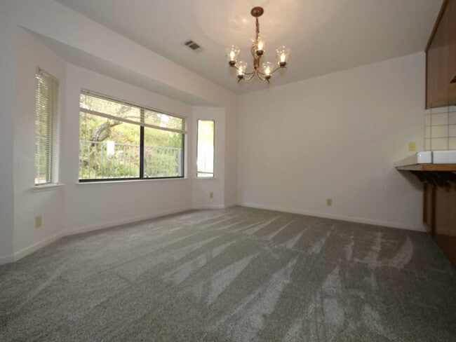 Photo - 110 Detert Ln