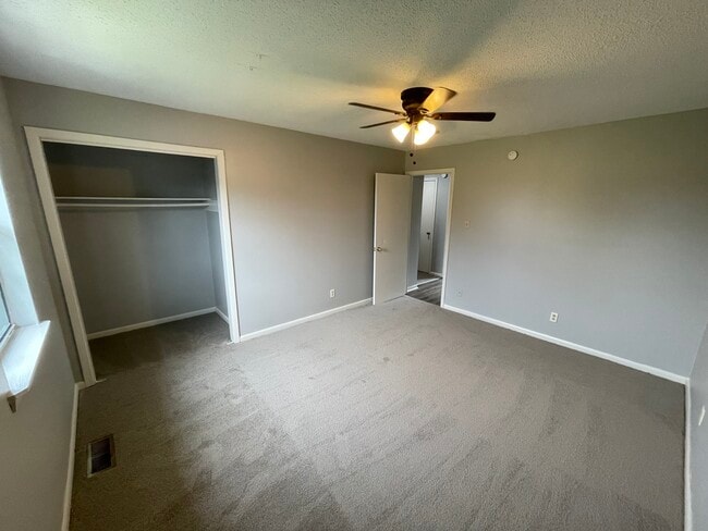 Photo - 1212 Henson Casa Adosada