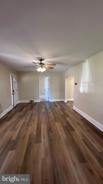 Photo - 312 Woodford St