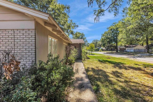 Photo - 1130 Wheaton St