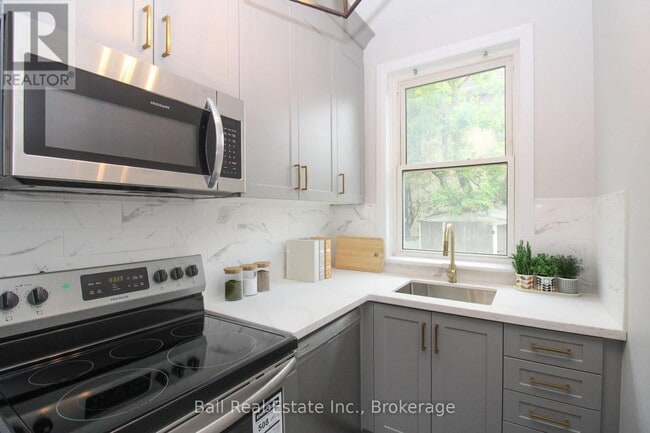 Photo - 291 Stewart St