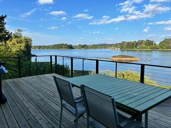 Building Photo - 7356 S Miles Pl