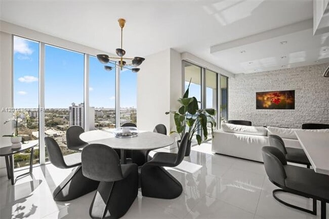Photo - 6899 Collins Ave Unidad 6899 Collins Ave #appt1610