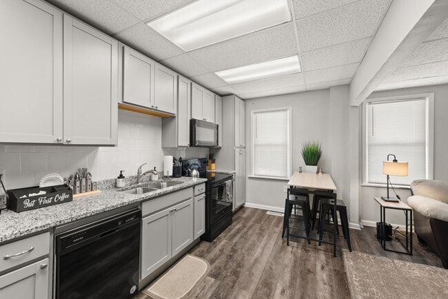 Photo - 1322 W 69th St Unit ID1061086P