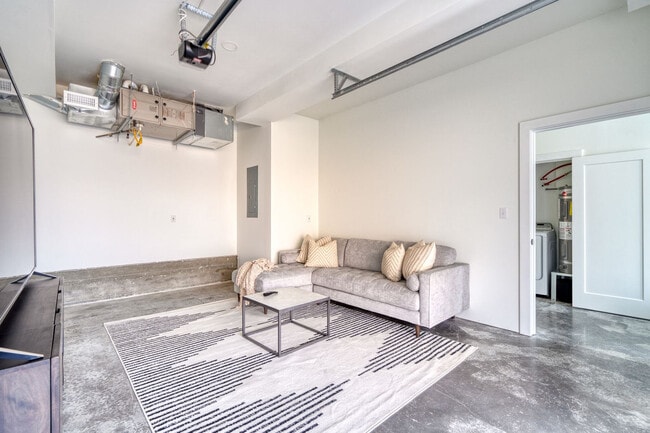 516 NE 56th Ave Unit SI ID1612020P