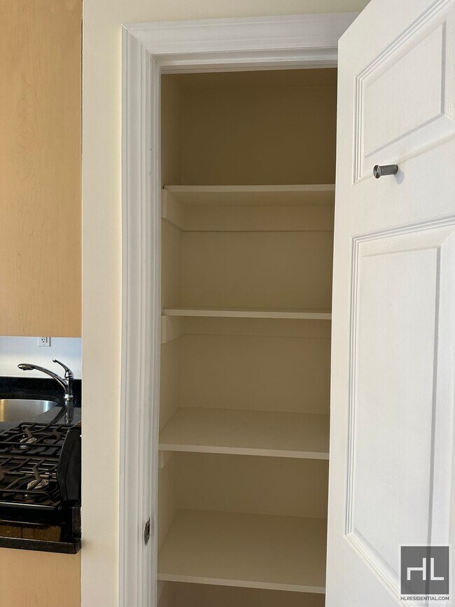 Photo - MOTT STREET Unit 2R