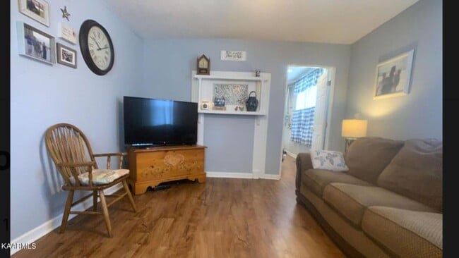 Photo - Maryville 37804 - 3 bedroom, 1.5 bath home - Call Troy Adams  865-233-6949