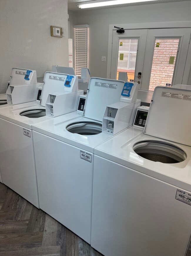 Photo - Century Oaks