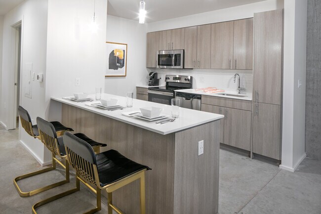 Building Photo - NV Apartments