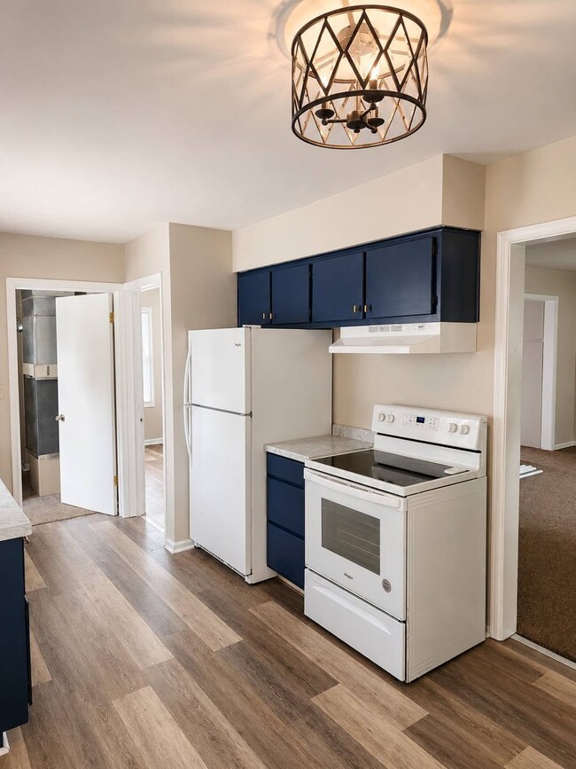 Photo - 817 W 53rd St Unit 817