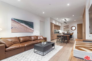 Photo - 1030 Kings Rd