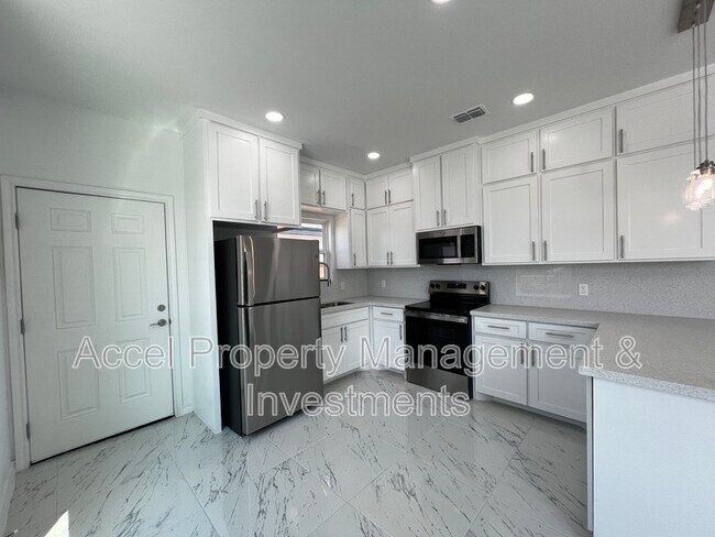 Photo - 2011 Selena St Unit 1
