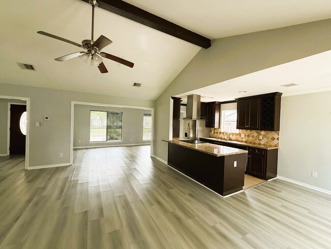 Photo - 8814 Stroud Dr