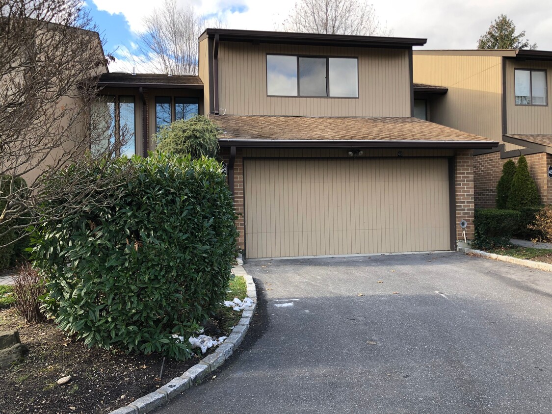 Photo - 48 Wimbledon Dr (Roslyn, NY)