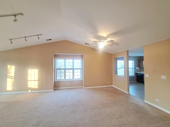 Photo - 2940 Heatherwood Dr Unit 2940