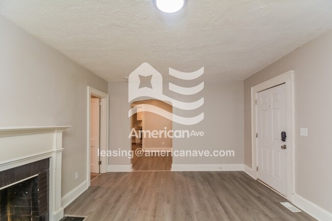 Photo - 130 Kensington Cir