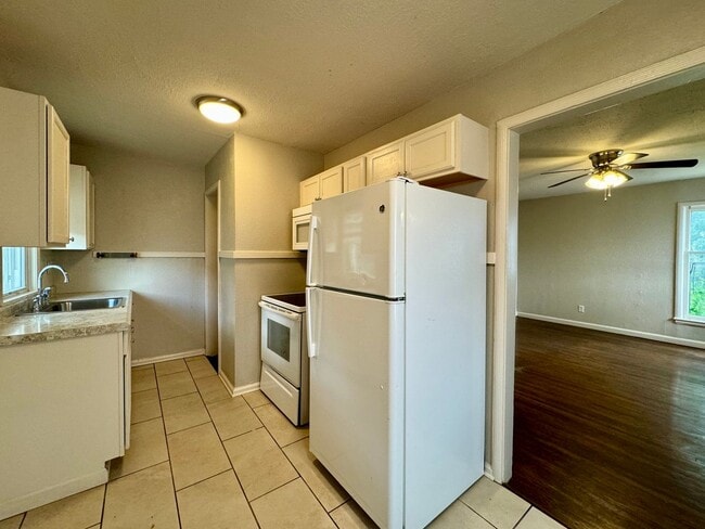 Photo - 719 N Colorado Ct Unit Colorado #2 - 719 N Colorado #2