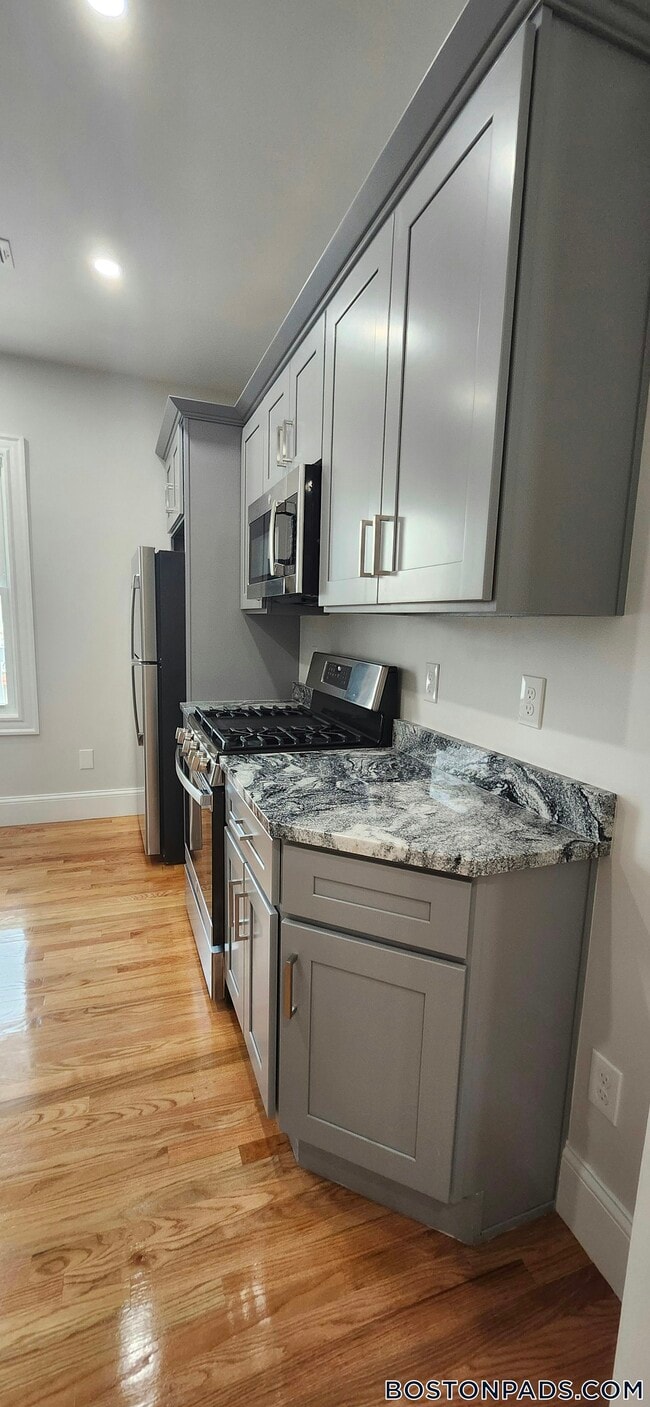 Photo - 17 Verrill St Unit 2