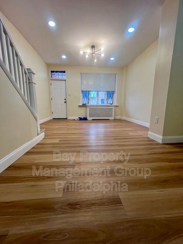 Photo - 2404 Mifflin St