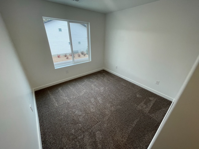 Photo - Small dog Friendly!! 4-6 Month Lease!
